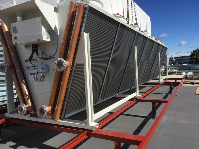 impianto di refrigerazione urbano Refteco ad alta efficienza con raffreddatore di liquido industriale (dry cooler) a V